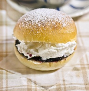 Mini panini alla ricotta