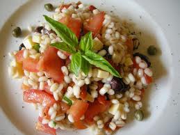 Insalata di orzo e grano alla greca